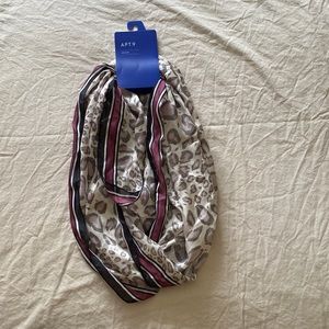 Apt. 9 Loop scarf